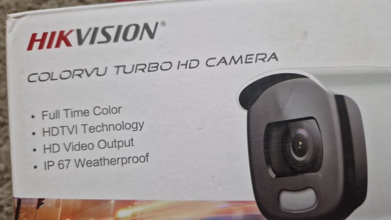 Vand Set Supraveghere Hikvision – DVR + 6 camere, toate la cutie + HDD 1TB